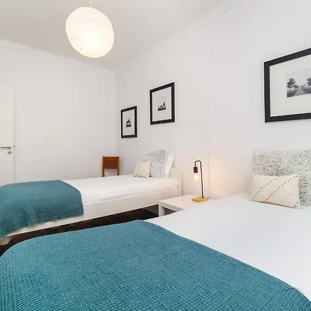 Atlantico Stays Portugal - Authentic Lisbon Suburbs Apartment *
