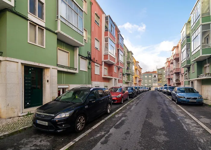 Atlantico Portugal - Authentic Lisbon Suburbs *
